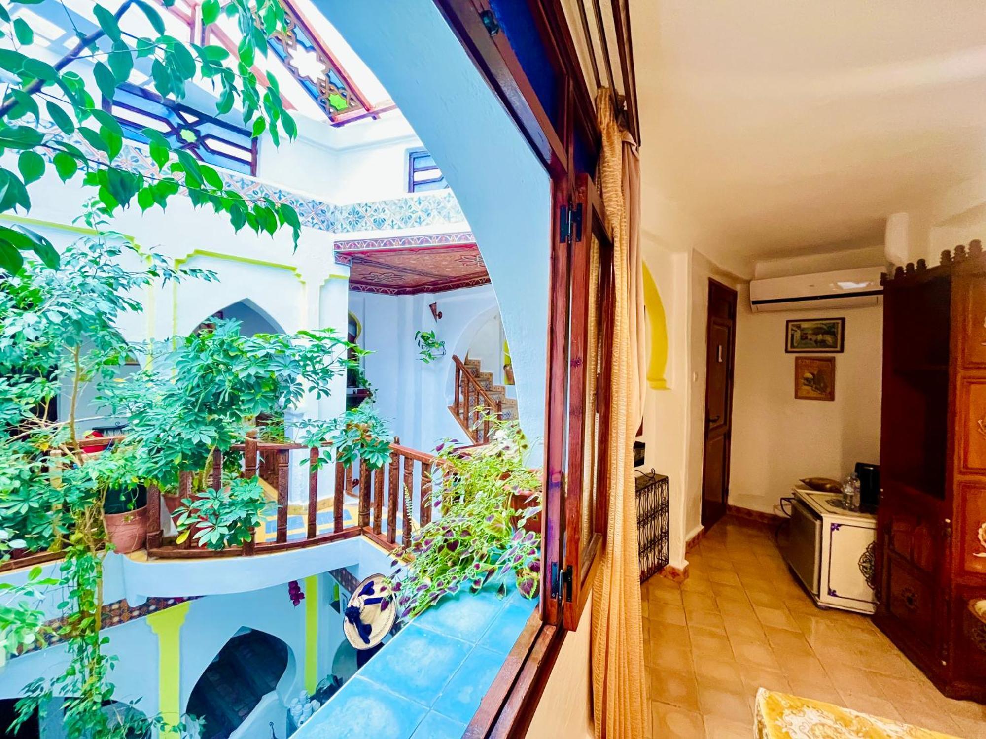 Dar Meziana Bed & Breakfast Чефчауен Екстериор снимка