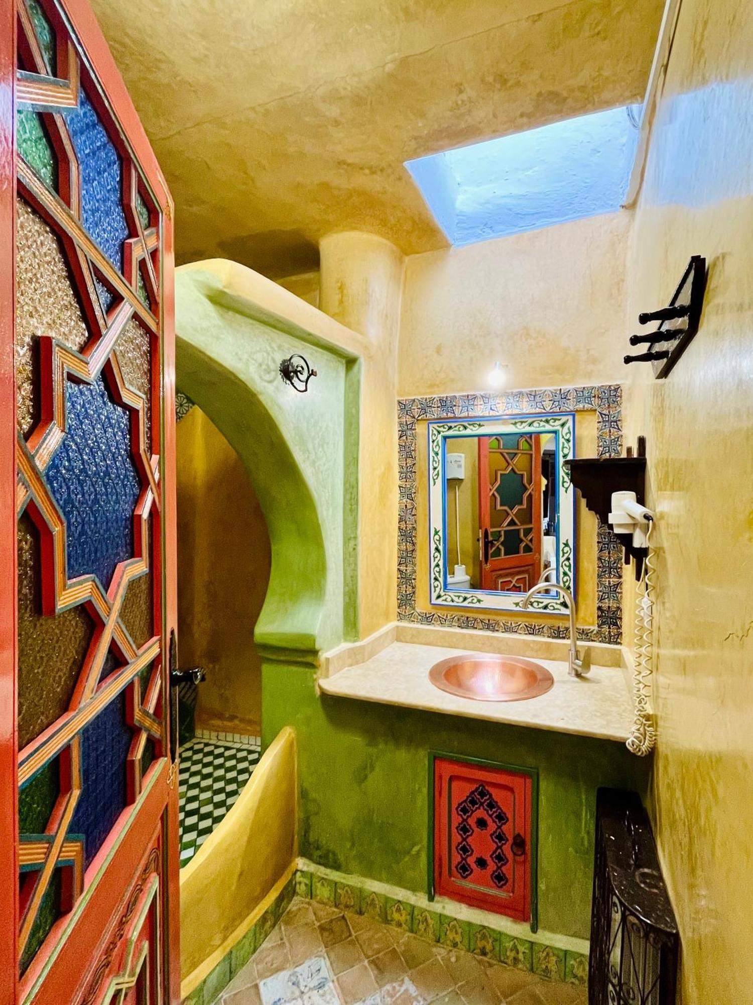 Dar Meziana Bed & Breakfast Чефчауен Екстериор снимка