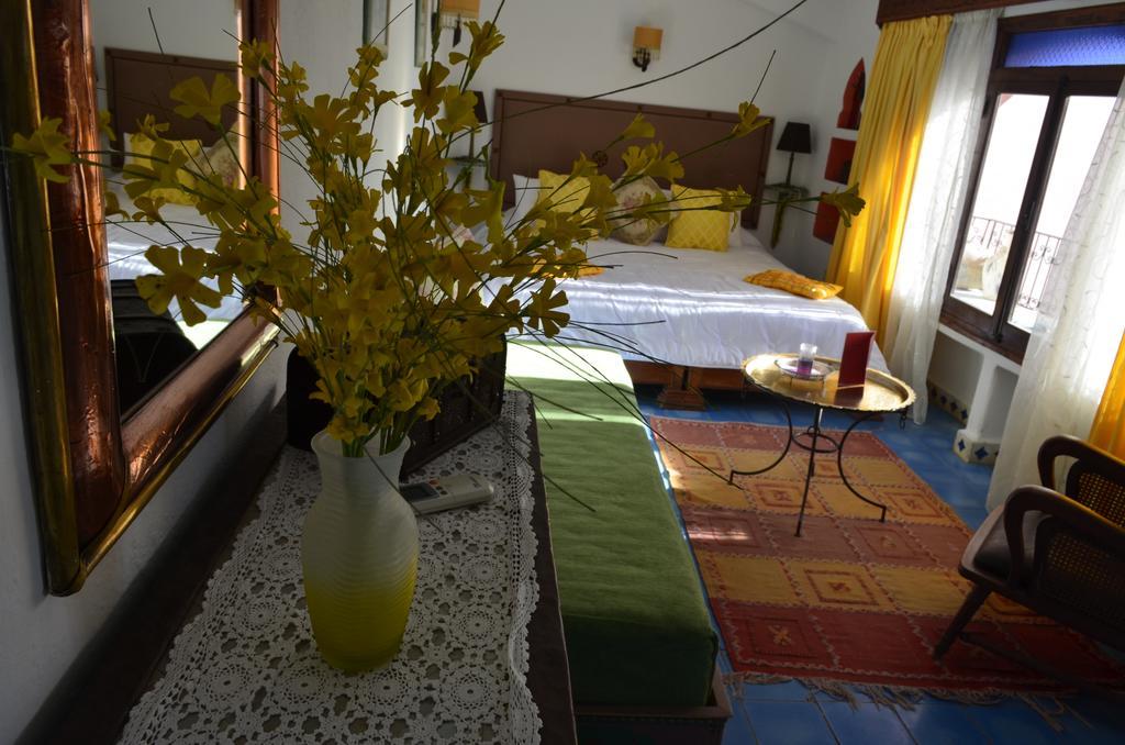 Dar Meziana Bed & Breakfast Чефчауен Екстериор снимка